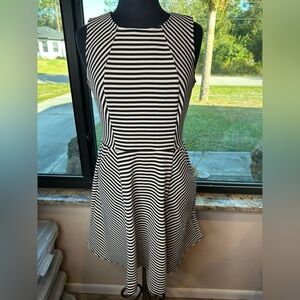 Gaby Skye Black White Striped Fit & Flare Pockets Dress Size 10